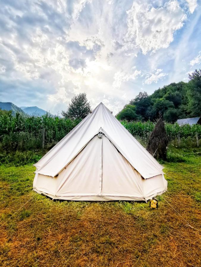 Luna Rock Glamping Brezoi - Blue Scai Экстерьер фото