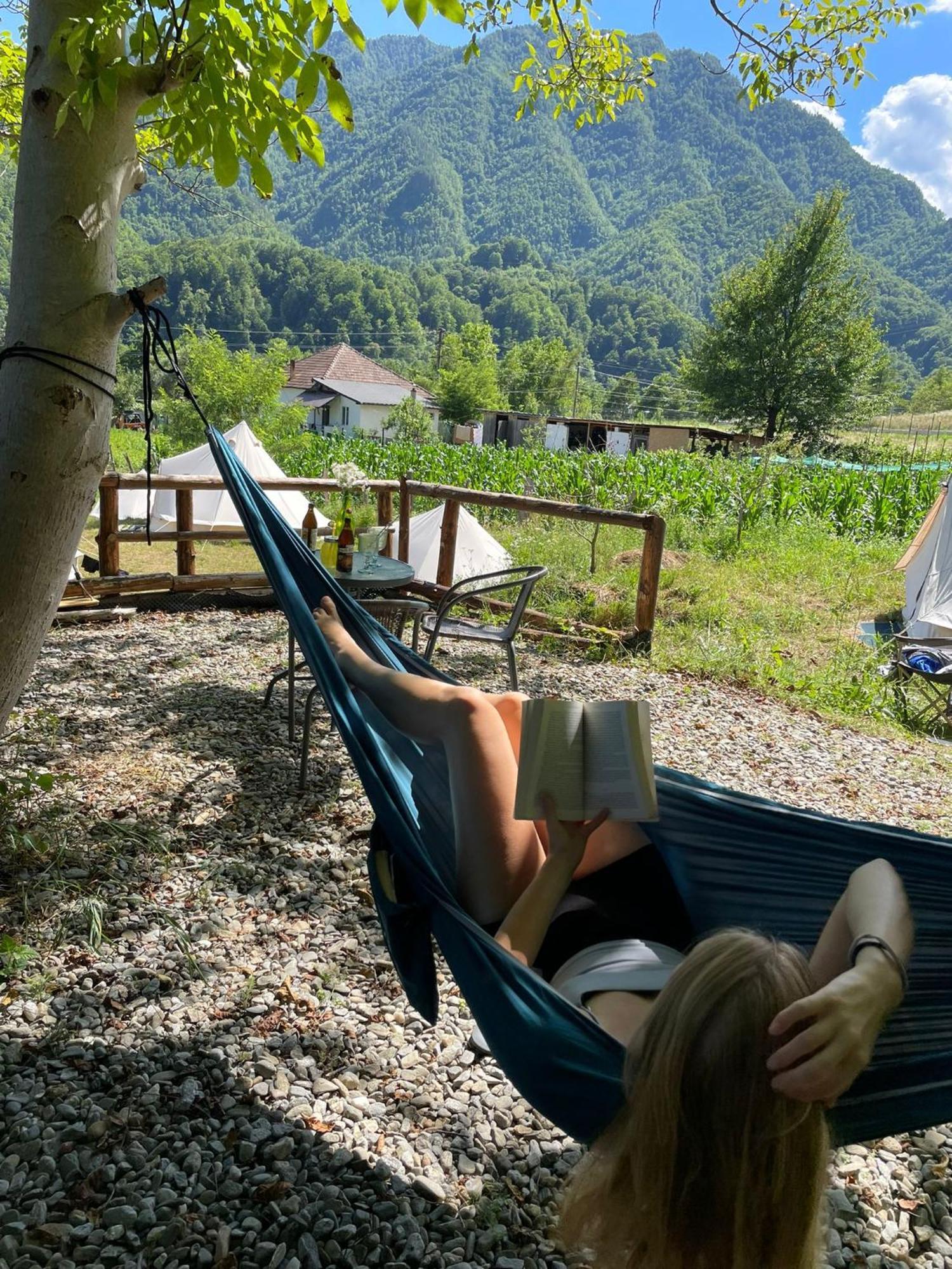 Luna Rock Glamping Brezoi - Blue Scai Экстерьер фото