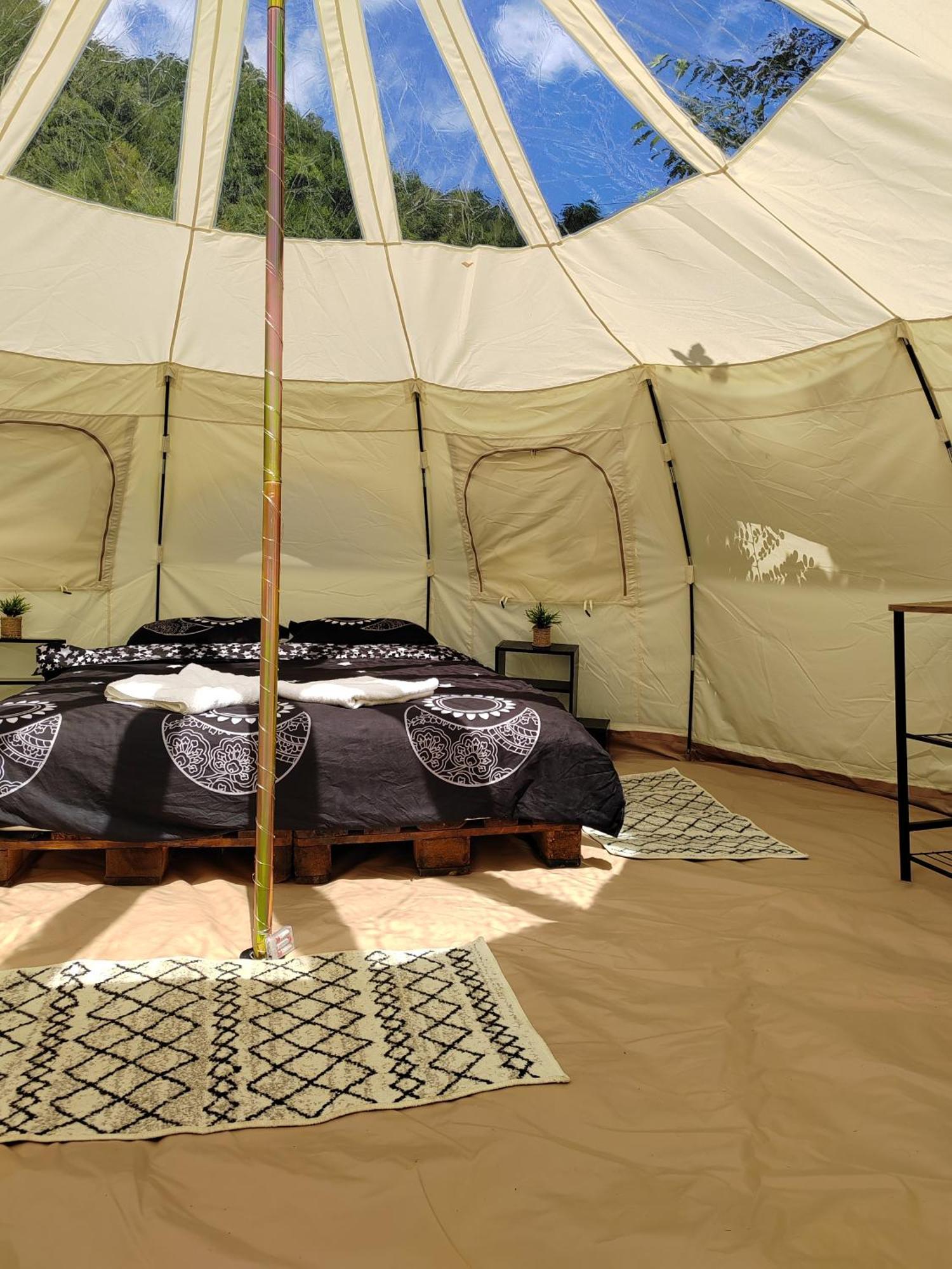 Luna Rock Glamping Brezoi - Blue Scai Экстерьер фото
